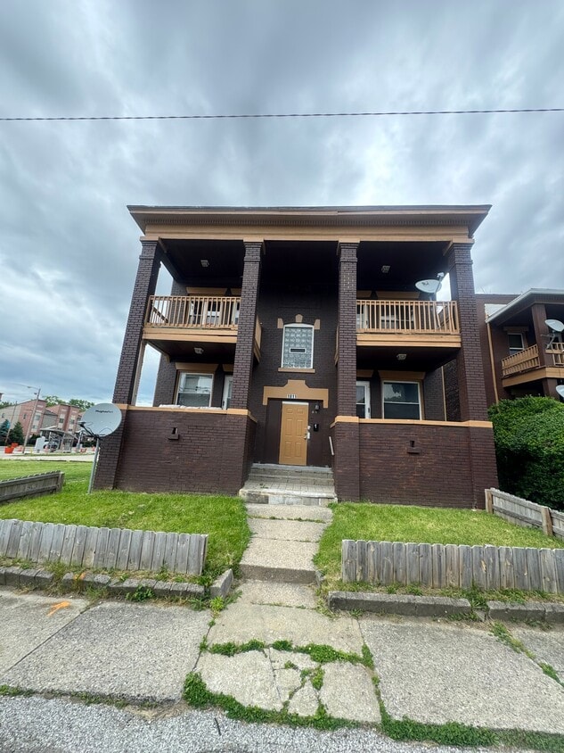 Photo - 1811 Lakeview Rd (East Cleveland, OH)