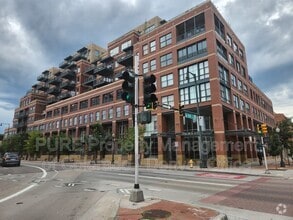 Building Photo - 1499 Blake St