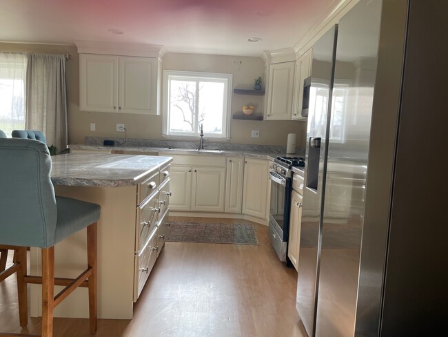 Kitchen, all stainless appliances - 80 S Center St