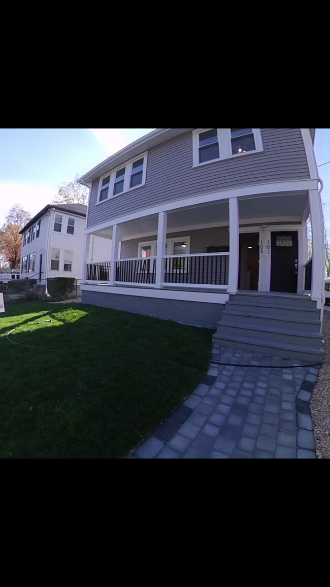 100 Lexington St Unit 103, Auburndale, MA 02466 Apartments in