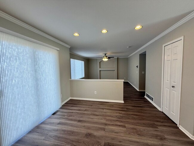 Foto del edificio - Some Utilities Included! 4 Bed 2.5 bath! Pet Friendly!