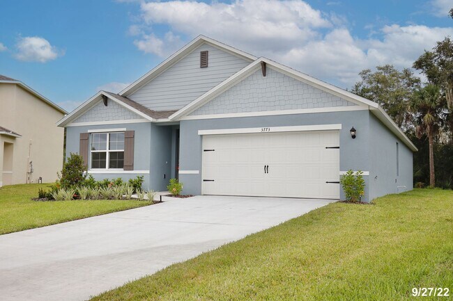 Foto del edificio - Modern 4/2 Home in Sanford with Open Concept Living and 2 Car Garage!