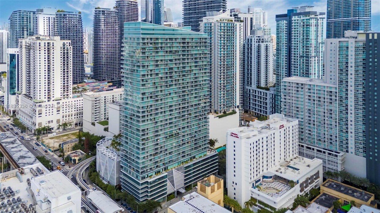 Foto principal - 79 SW 12th St