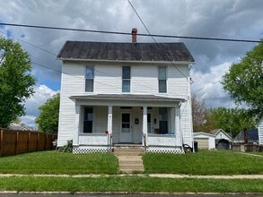 Building Photo - 240-242 E 8th St