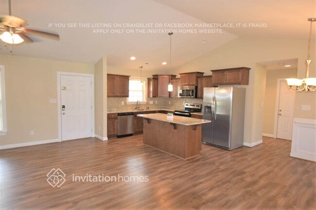 Building Photo - 55 Imperial Dr