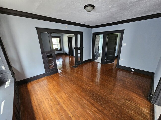 Foto del edificio - 11806 Parkview Ave