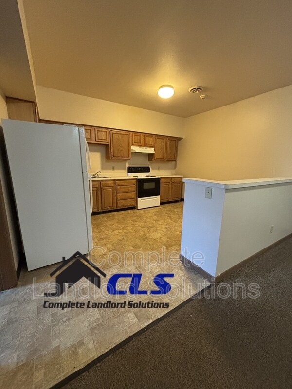 Building Photo - 1400 North Ave