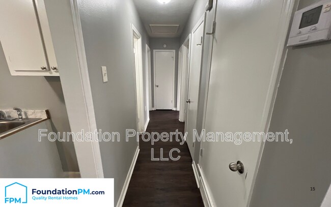 Building Photo - 3426 Ladue St