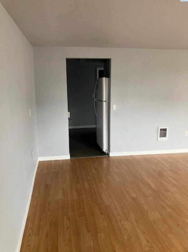 Foto del edificio - COZY 1BD/1BATH APARTMENT FOR LEASE