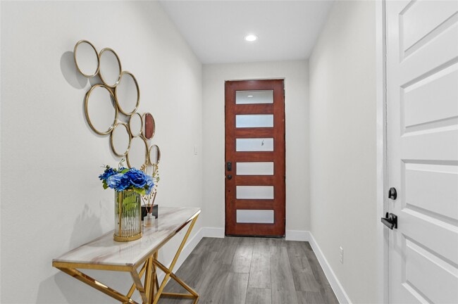 Foto del edificio - 710 Link Rd