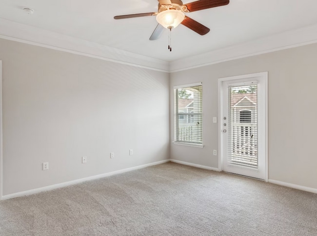 Foto del edificio - 12 Tin Hall Rd