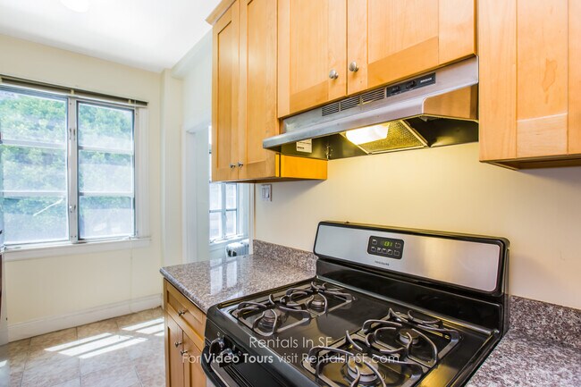 Foto del edificio - 810 Hyde St