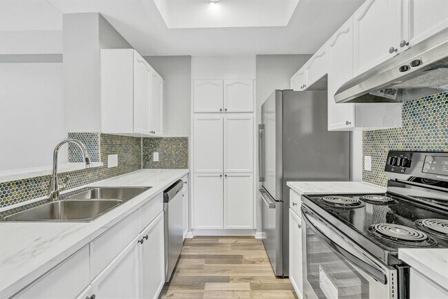 Foto del edificio - 516 Gregory Ct