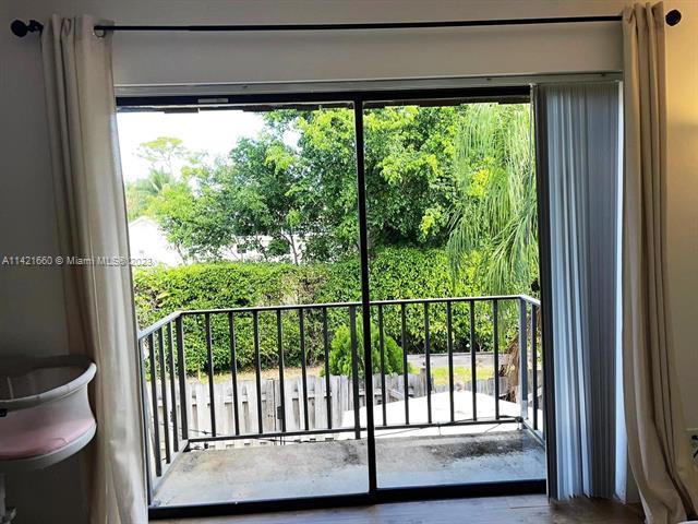 Foto del edificio - 1644 Forest Lakes Cir