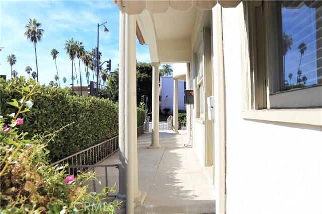 Building Photo - 441 E California Blvd