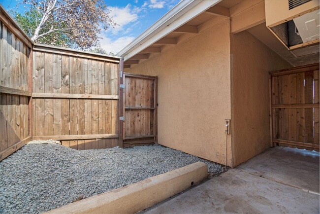 Foto del edificio - The Community of Homes at Juniper