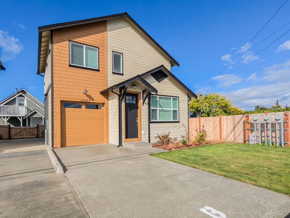 Foto principal - Beautiful Brand New Construction 3 bed, 2....