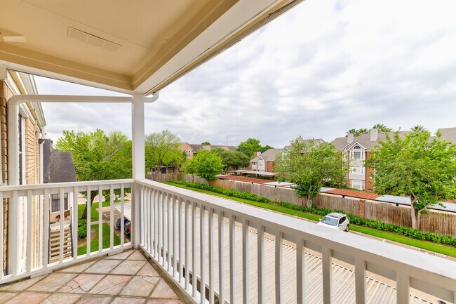 Foto del edificio - 2750 Holly Hall St