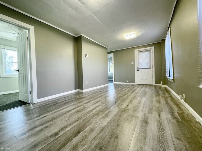 Building Photo - 3 br, 1 bath House - 7111 Rocker Avenue
