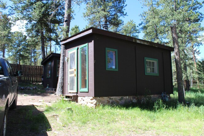 Foto del edificio - Super Cute Cabin in the Woods!