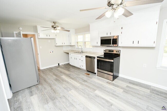 Foto del edificio - 461 SR 96