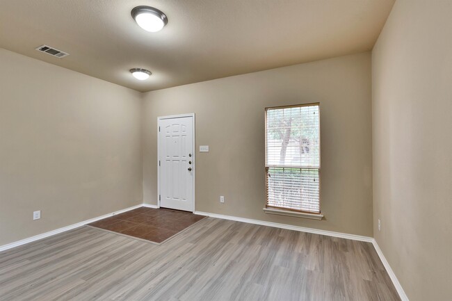 Building Photo - 11725 Channing Dr
