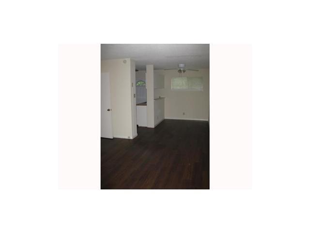 Foto del edificio - 5001 Bull Creek Rd