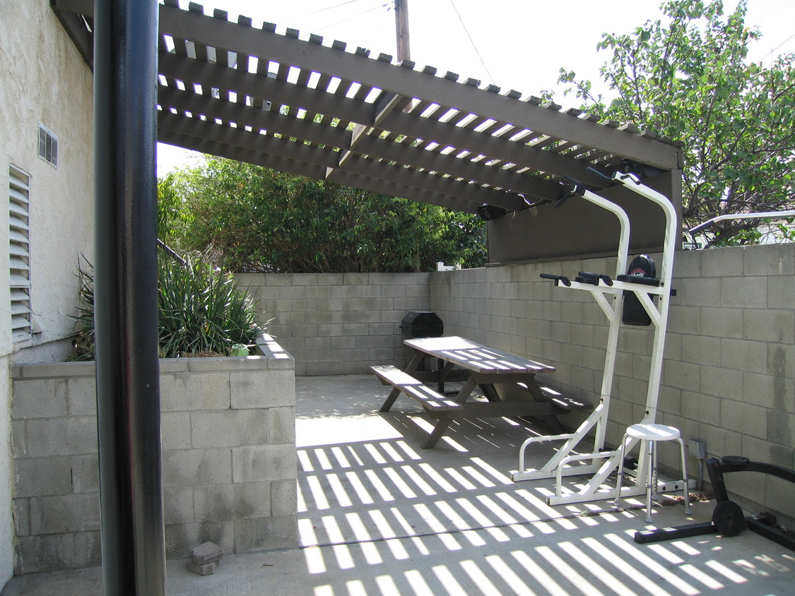 Patio area - 25521 Western Ave