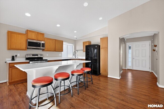 Foto del edificio - 20194 Robins Dr