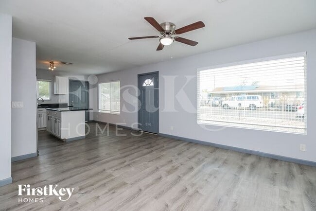 Foto del edificio - 11509 E Elton Ave