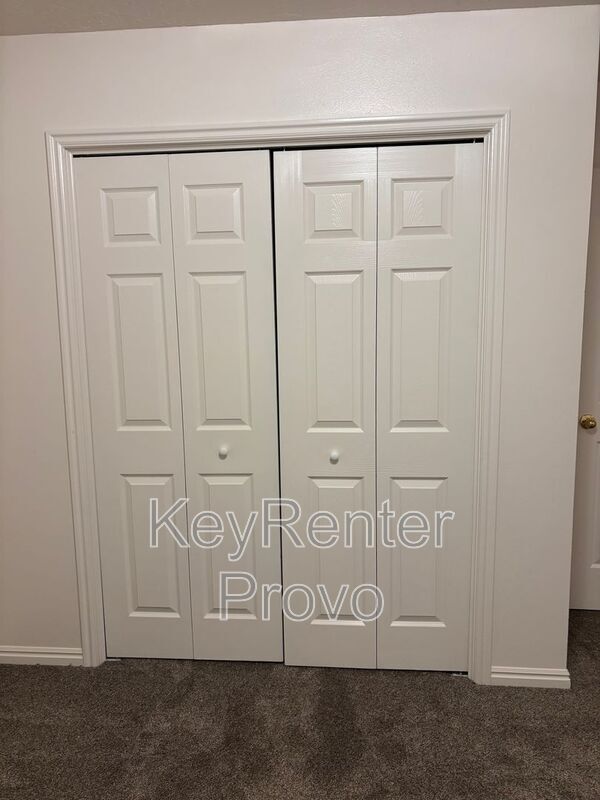 Foto del edificio - 1893 W 800 N St