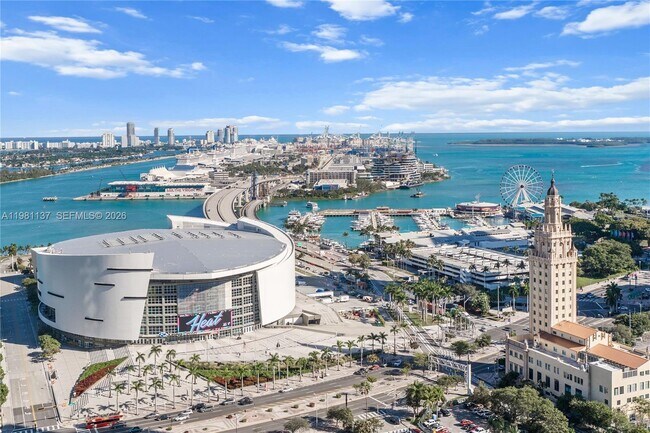 Foto del edificio - 851 NE 1st Ave