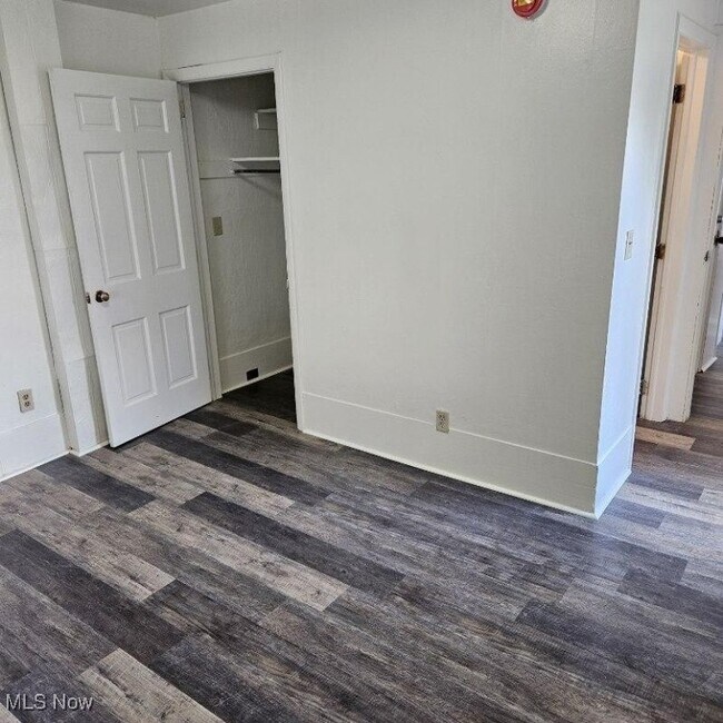 Building Photo - 4541 Dogtown Rd