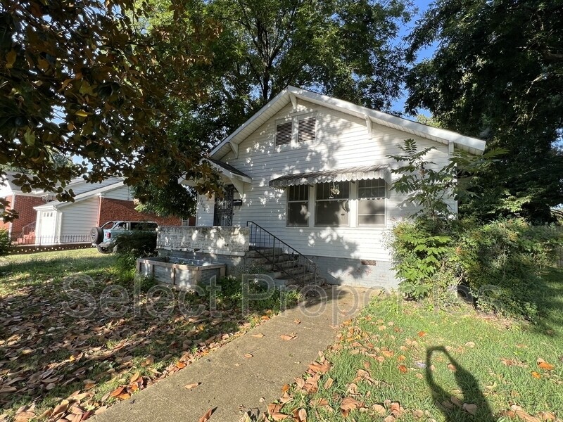 Primary Photo - 1101 Olive St
