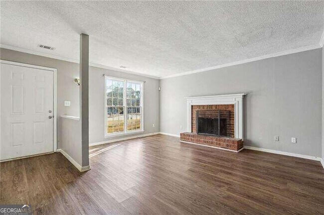 Foto del edificio - 731 Redland Dr
