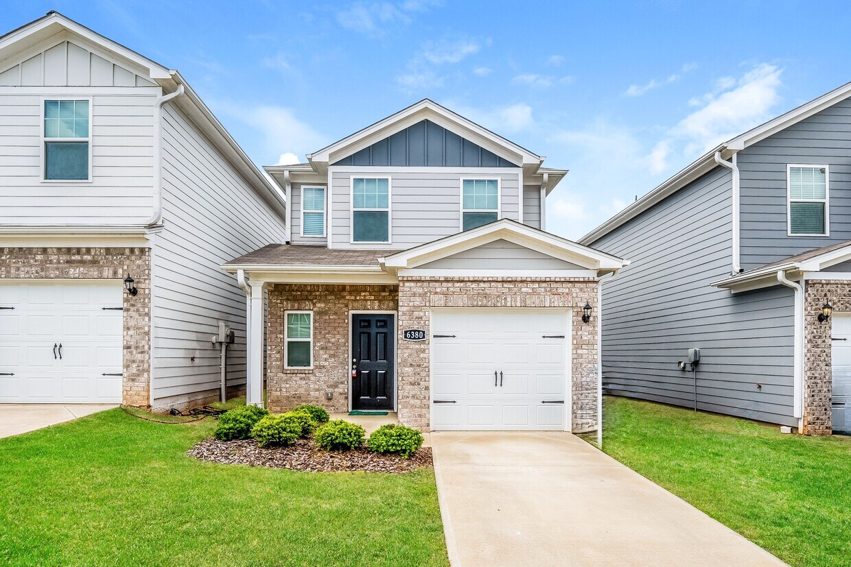 Foto principal - 6380 Rainbow Row