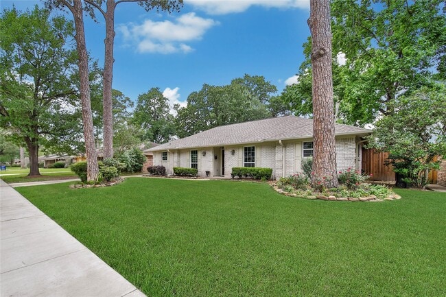 Building Photo - 1146 Chamboard Ln