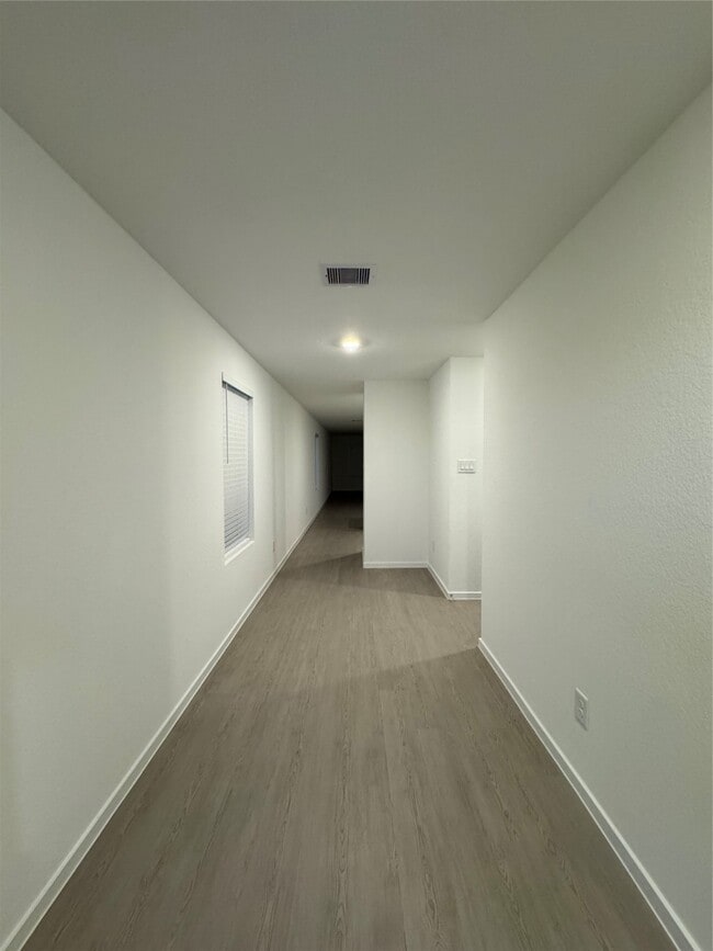 Foto del edificio - 28734 Bottom Grass Trl