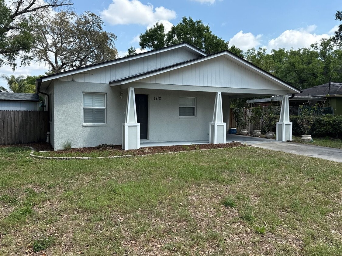 *****Amazing 3-bedroom, 2-bathroom, Carport, Single Family, Bungalow-style Home. Small Dog Friend... - *****Amazing 3-bedroom, 2-bathroom, Carport, Single Family, Bungalow-style Home. Small Dog Friend...