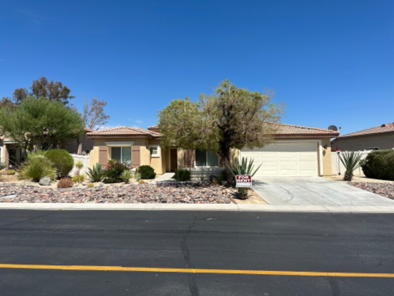 Foto principal - 9146 Silver Star Ave