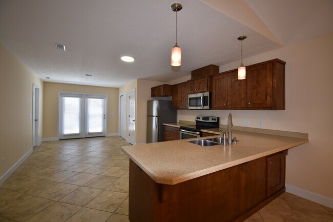 Foto del edificio - Charming 2 Bed, 2 Bath Home in Lynn Haven, FL - Perfect for Cozy Living!