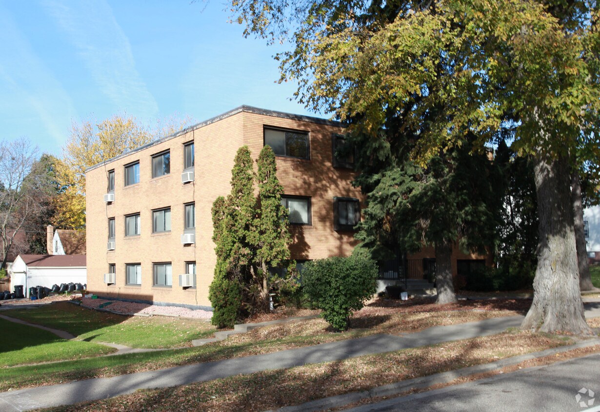Foto del edificio - 4340 Cedar Ave