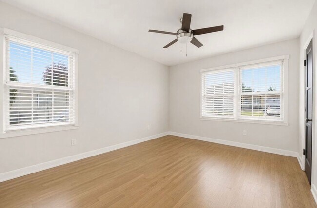 Foto del edificio - Upgraded main house on Mary Lane!