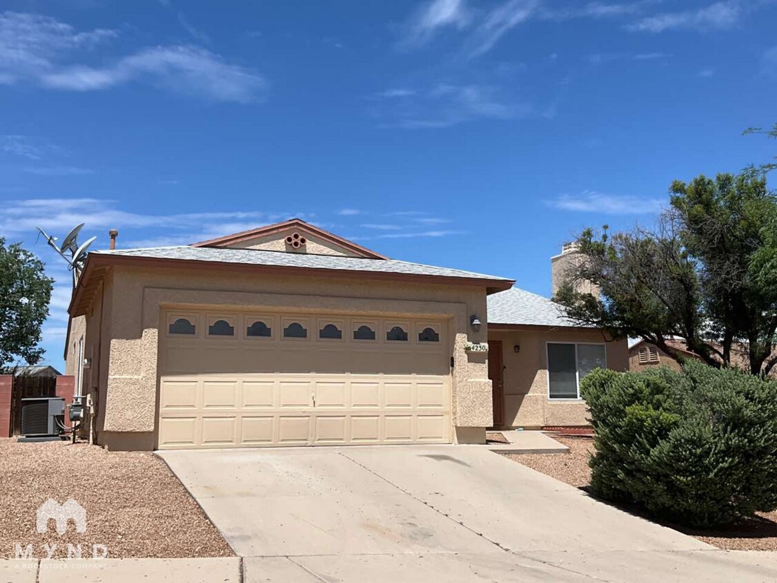 Foto principal - 4230 S Mayberry Pl