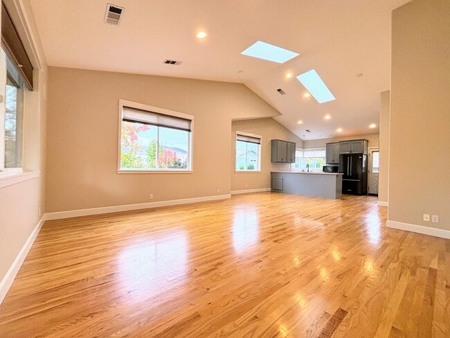 Building Photo - 2537 Eagle Creek Ln