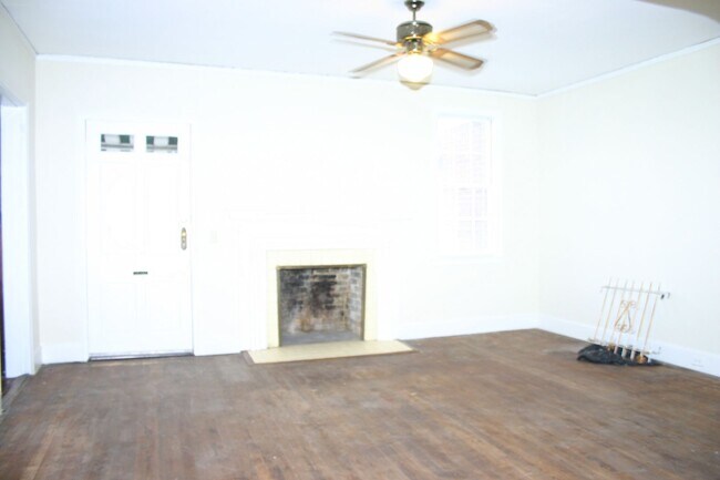 Foto del edificio - 311 Harden St