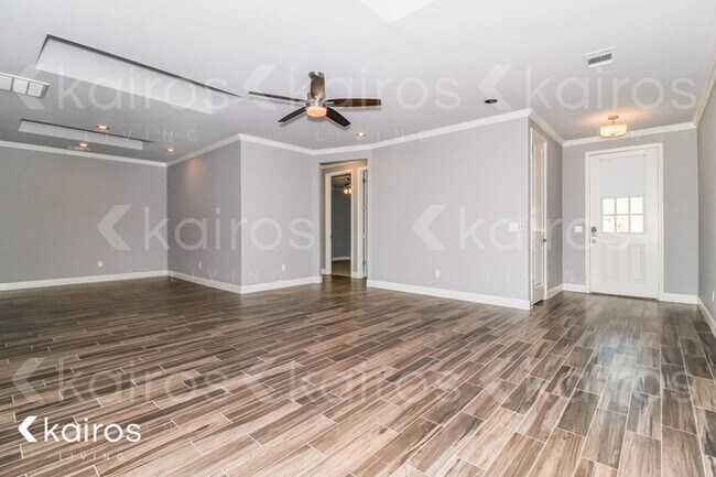 Foto del edificio - 7314 Mosley St