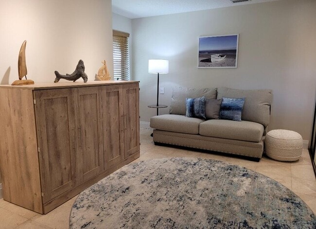 Building Photo - 197 Ridge Rd