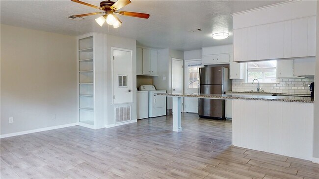 Foto del edificio - 3923 Olive St