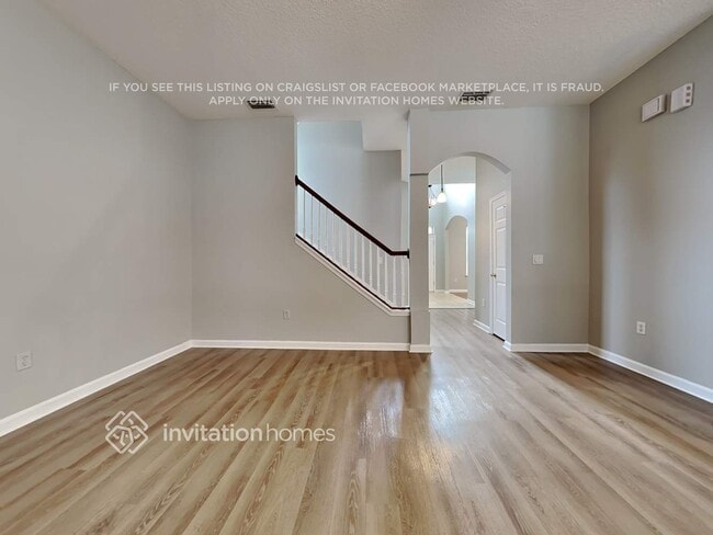 Foto del edificio - 216 N Hidden Tree Dr